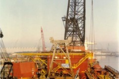 K15FB1-LQ-12-derrick-barge-heerema-challenger
